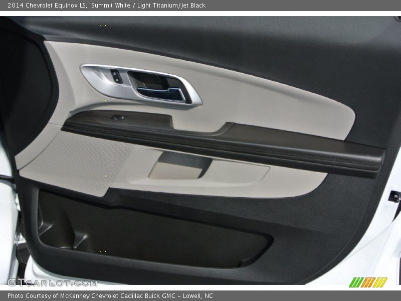 Summit White / Light Titanium/Jet Black 2014 Chevrolet Equinox LS