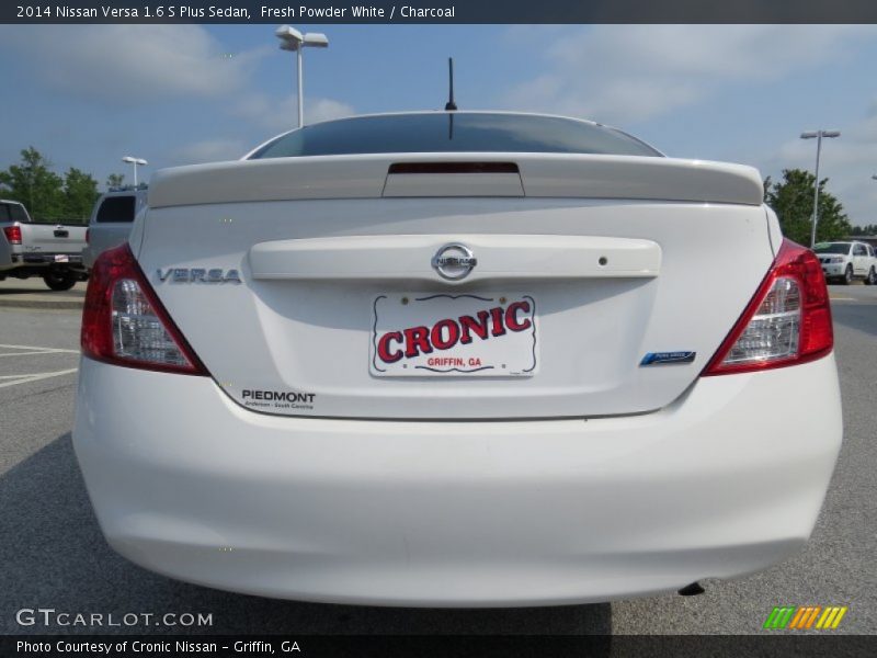Fresh Powder White / Charcoal 2014 Nissan Versa 1.6 S Plus Sedan