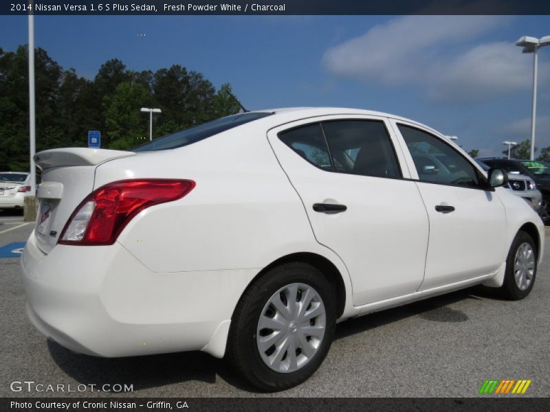 Fresh Powder White / Charcoal 2014 Nissan Versa 1.6 S Plus Sedan