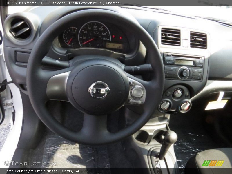 Fresh Powder White / Charcoal 2014 Nissan Versa 1.6 S Plus Sedan