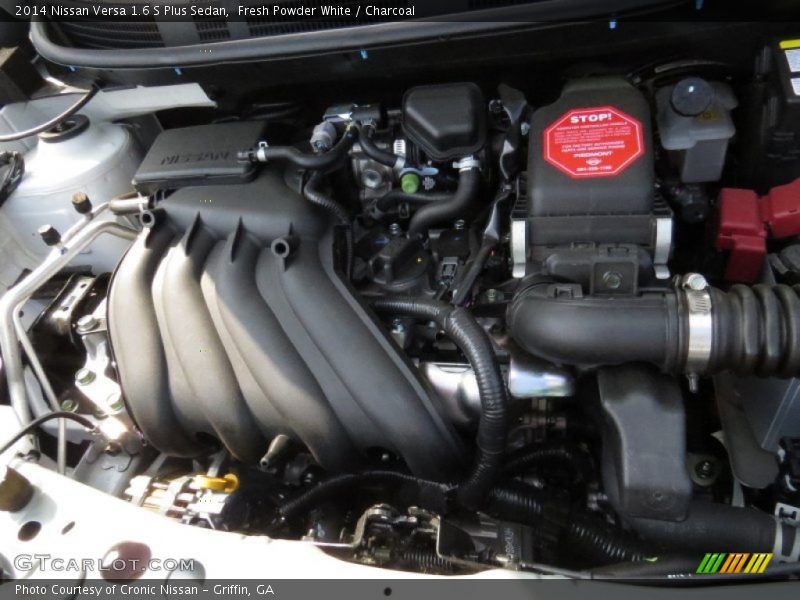 Fresh Powder White / Charcoal 2014 Nissan Versa 1.6 S Plus Sedan