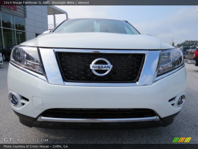 Moonlight White / Almond 2014 Nissan Pathfinder SL AWD