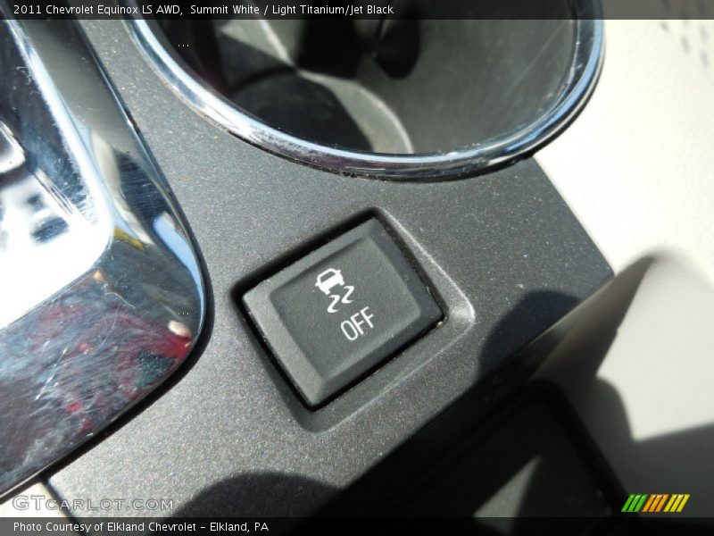 Summit White / Light Titanium/Jet Black 2011 Chevrolet Equinox LS AWD