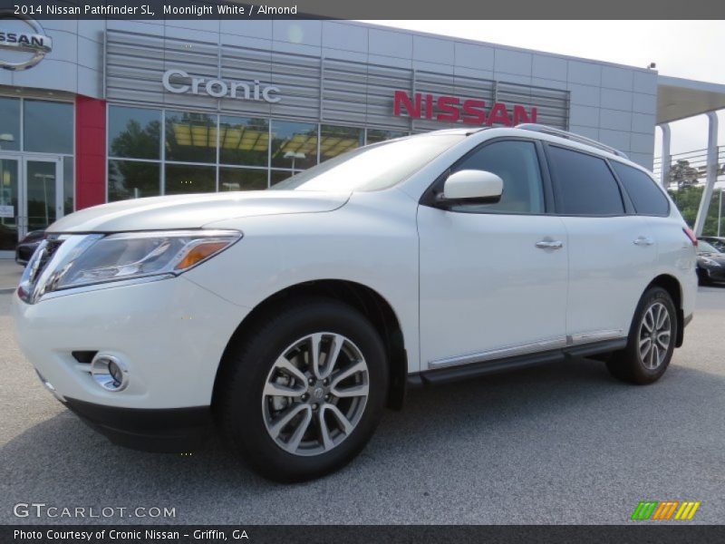 Moonlight White / Almond 2014 Nissan Pathfinder SL