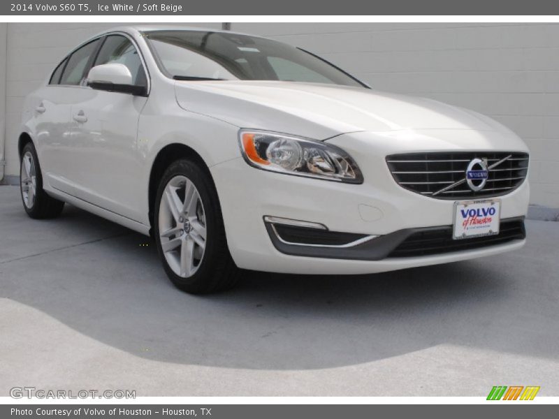 Ice White / Soft Beige 2014 Volvo S60 T5