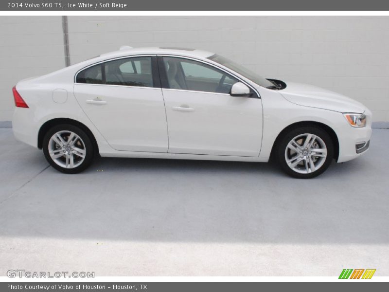 Ice White / Soft Beige 2014 Volvo S60 T5