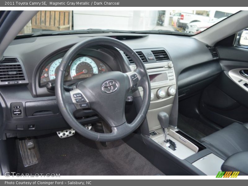 Magnetic Gray Metallic / Dark Charcoal 2011 Toyota Camry SE