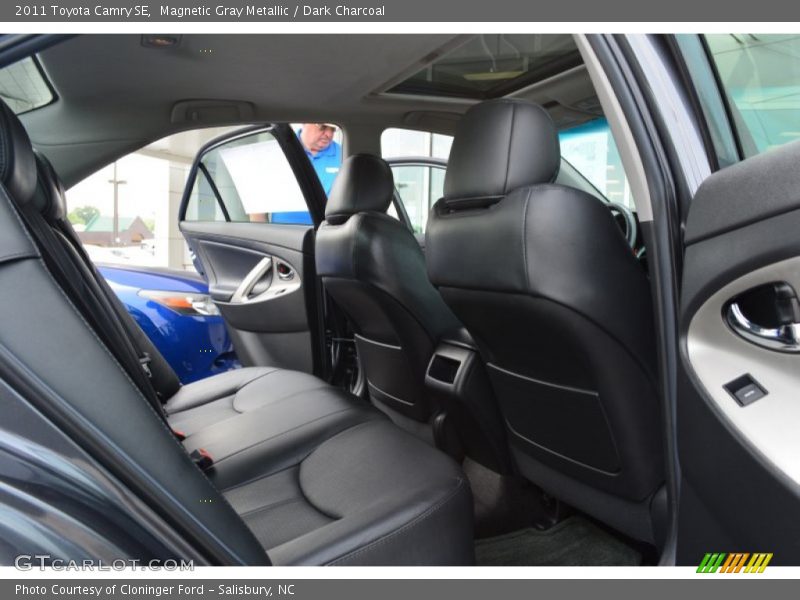 Magnetic Gray Metallic / Dark Charcoal 2011 Toyota Camry SE