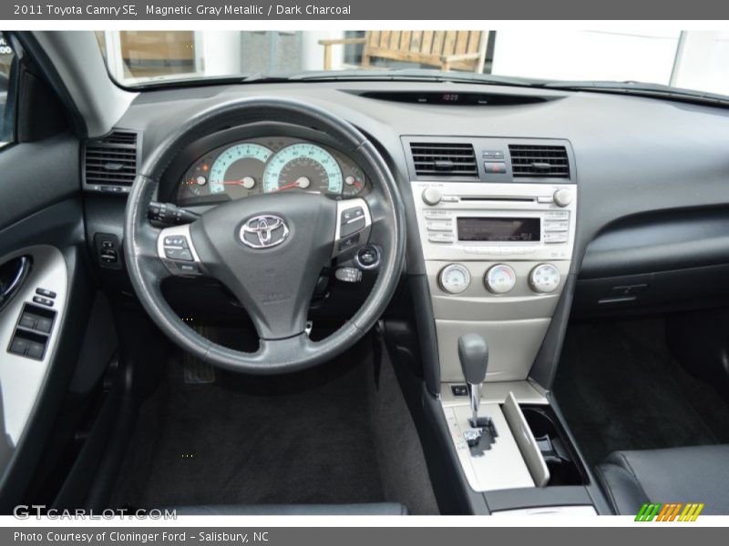 Magnetic Gray Metallic / Dark Charcoal 2011 Toyota Camry SE