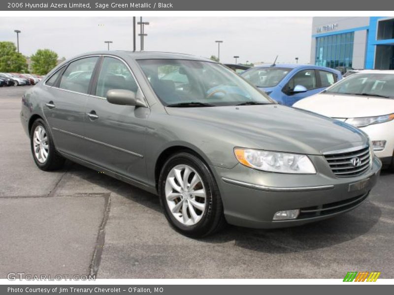 Front 3/4 View of 2006 Azera Limited