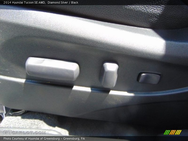 Diamond Silver / Black 2014 Hyundai Tucson SE AWD