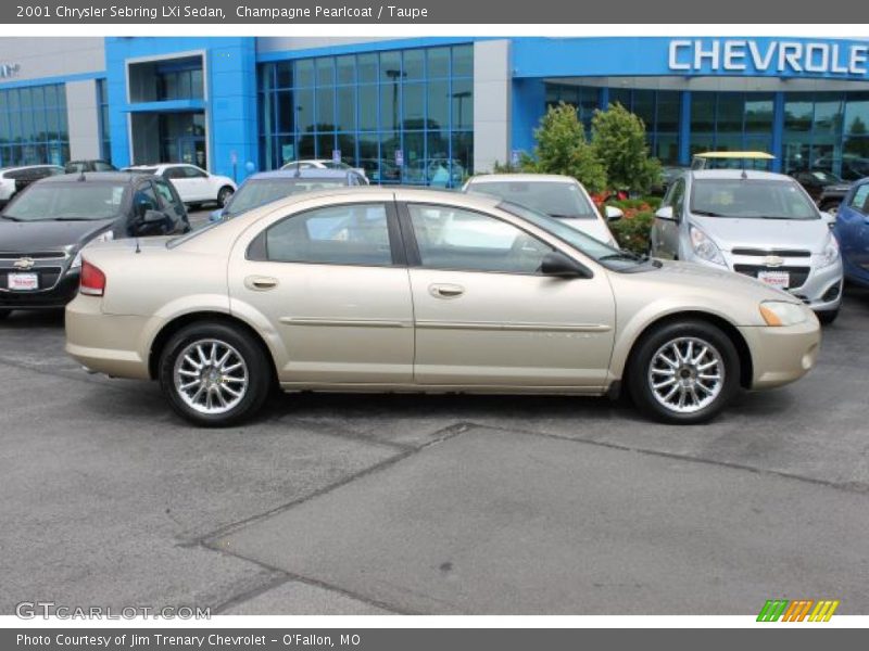 Champagne Pearlcoat / Taupe 2001 Chrysler Sebring LXi Sedan