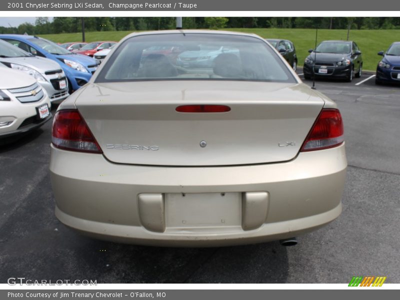 Champagne Pearlcoat / Taupe 2001 Chrysler Sebring LXi Sedan