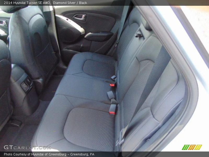 Diamond Silver / Black 2014 Hyundai Tucson SE AWD