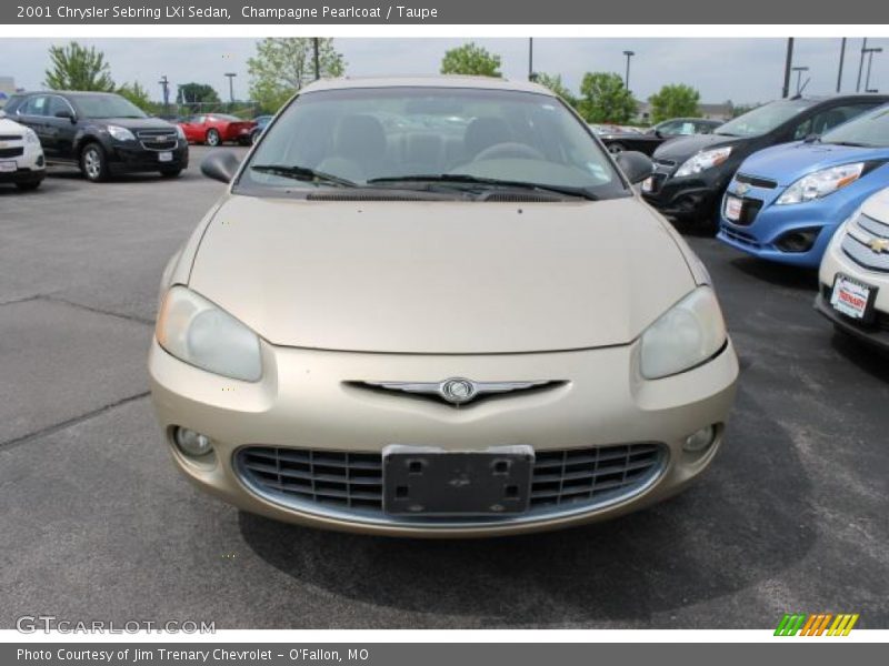 Champagne Pearlcoat / Taupe 2001 Chrysler Sebring LXi Sedan