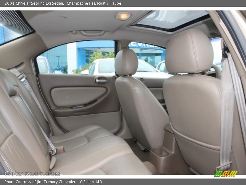 Champagne Pearlcoat / Taupe 2001 Chrysler Sebring LXi Sedan