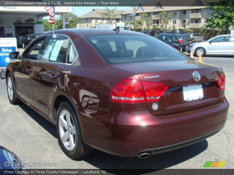 Opera Red Metallic / Titan Black 2014 Volkswagen Passat 2.5L SE