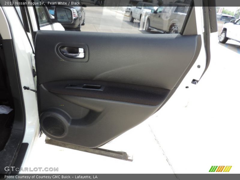 Pearl White / Black 2013 Nissan Rogue SV