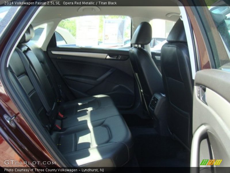 Opera Red Metallic / Titan Black 2014 Volkswagen Passat 2.5L SE