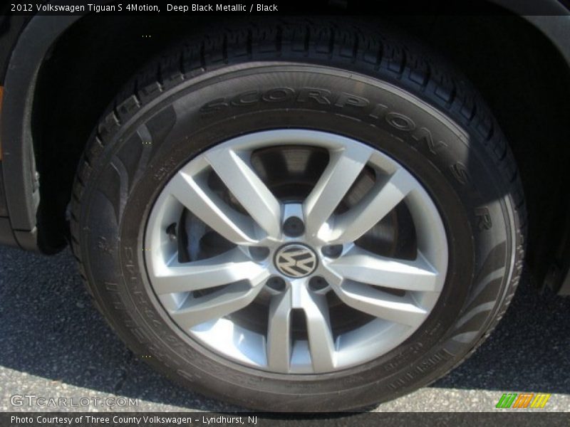 Deep Black Metallic / Black 2012 Volkswagen Tiguan S 4Motion