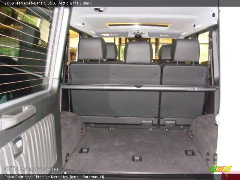 Arctic White / Black 2009 Mercedes-Benz G 550