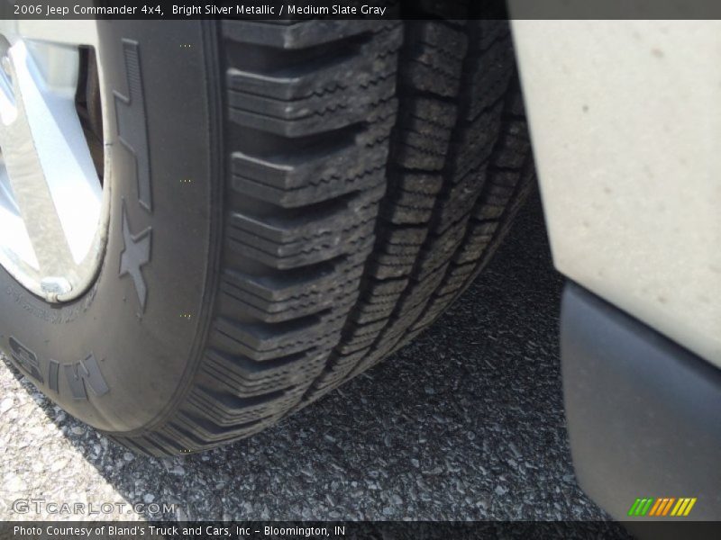 Bright Silver Metallic / Medium Slate Gray 2006 Jeep Commander 4x4
