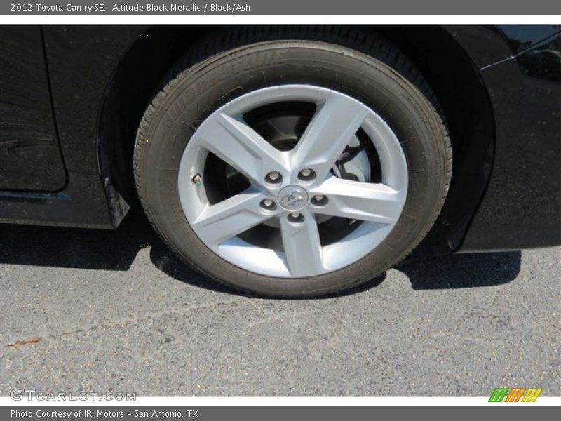 Attitude Black Metallic / Black/Ash 2012 Toyota Camry SE