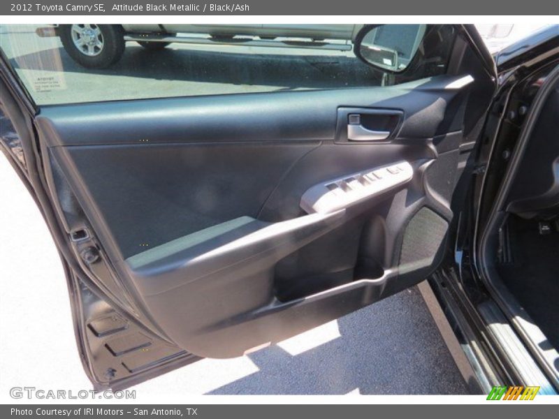 Attitude Black Metallic / Black/Ash 2012 Toyota Camry SE