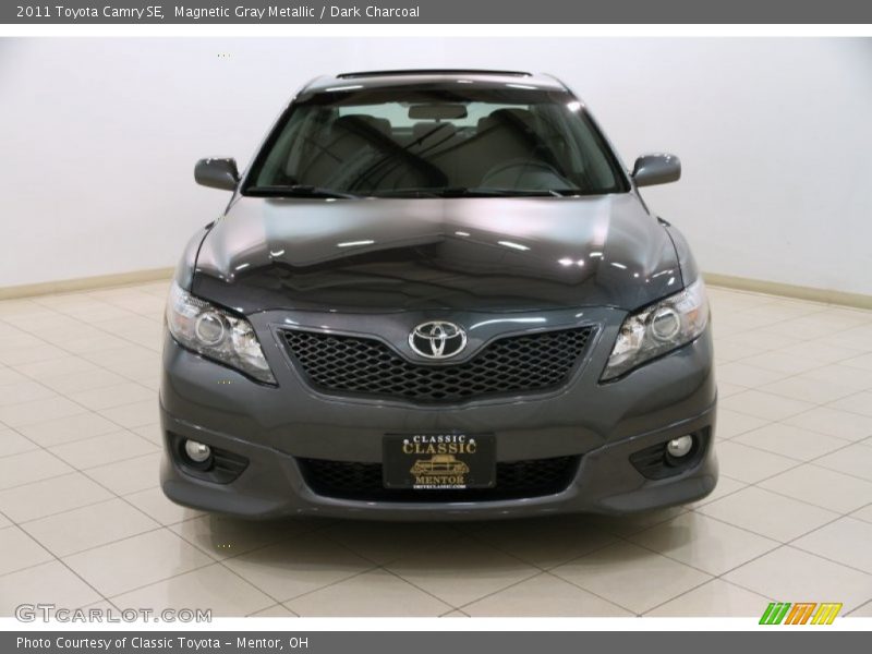 Magnetic Gray Metallic / Dark Charcoal 2011 Toyota Camry SE