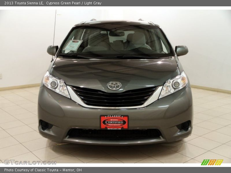 Cypress Green Pearl / Light Gray 2013 Toyota Sienna LE