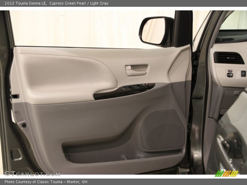 Cypress Green Pearl / Light Gray 2013 Toyota Sienna LE