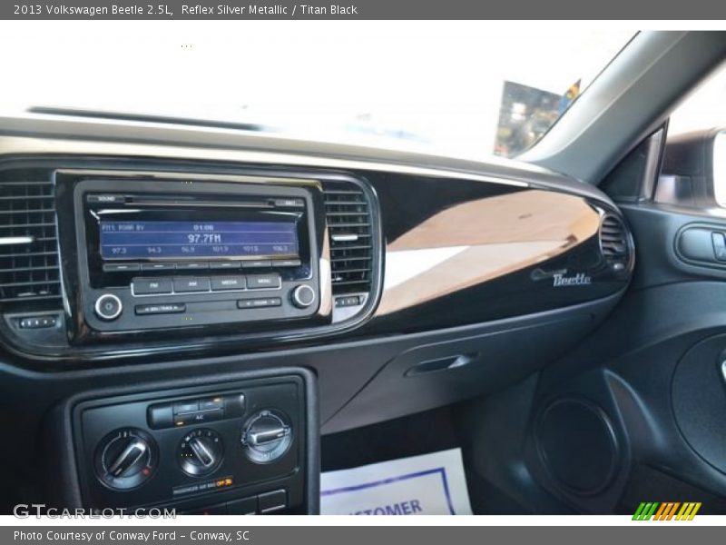 Reflex Silver Metallic / Titan Black 2013 Volkswagen Beetle 2.5L