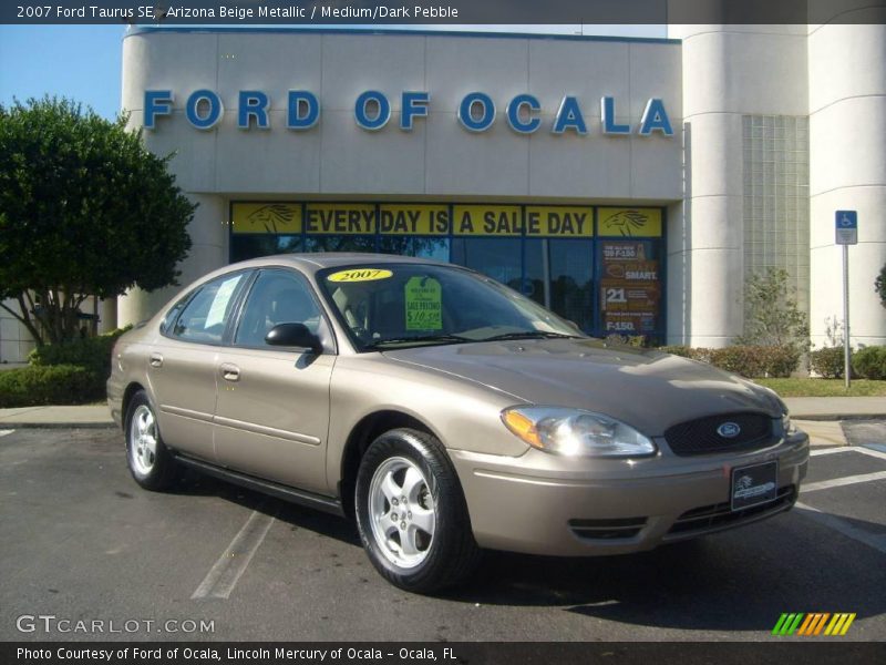 Arizona Beige Metallic / Medium/Dark Pebble 2007 Ford Taurus SE