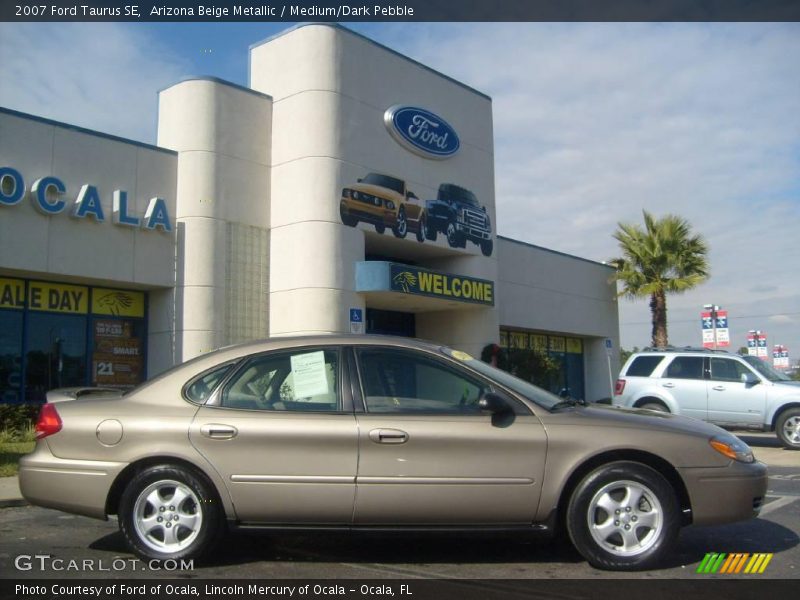 Arizona Beige Metallic / Medium/Dark Pebble 2007 Ford Taurus SE