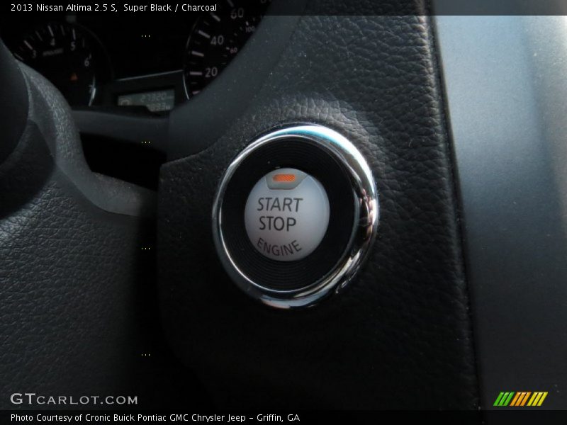 Super Black / Charcoal 2013 Nissan Altima 2.5 S