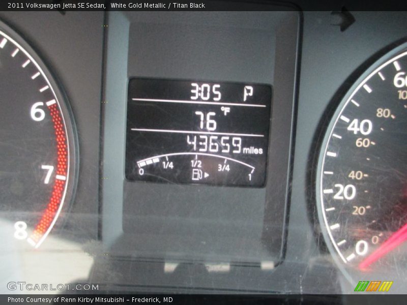 White Gold Metallic / Titan Black 2011 Volkswagen Jetta SE Sedan