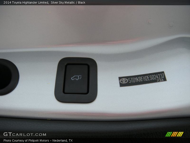 Silver Sky Metallic / Black 2014 Toyota Highlander Limited