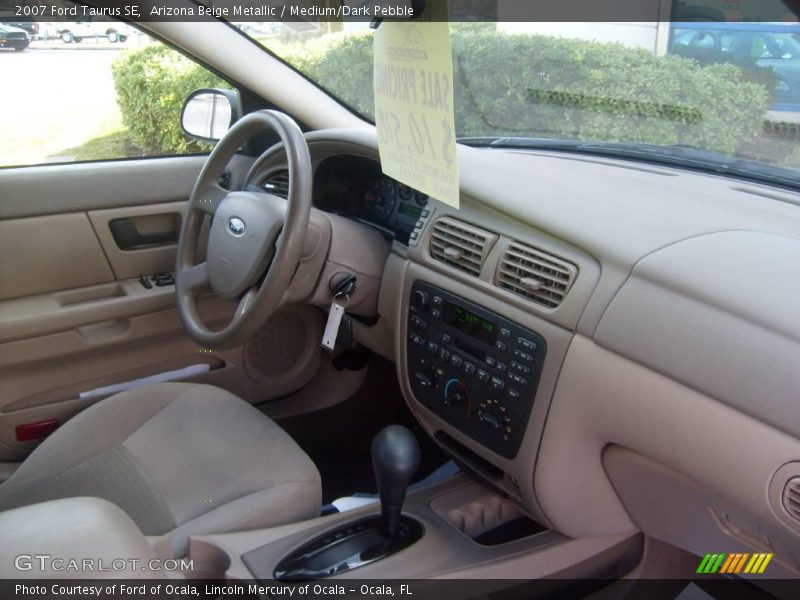 Arizona Beige Metallic / Medium/Dark Pebble 2007 Ford Taurus SE
