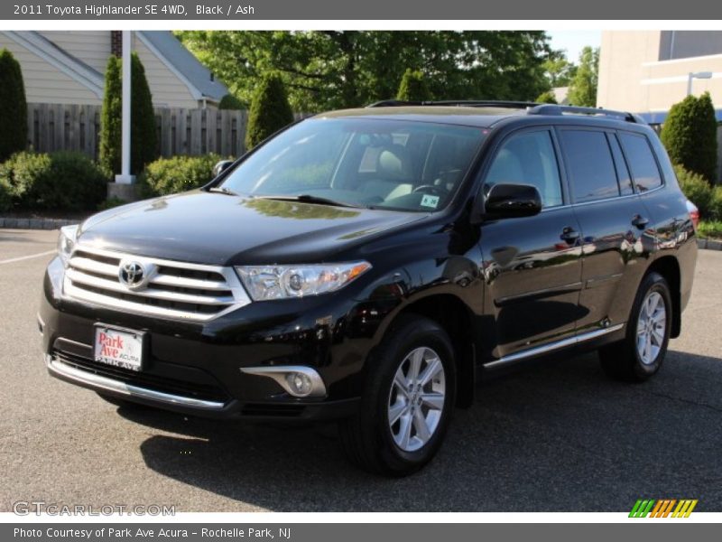 Black / Ash 2011 Toyota Highlander SE 4WD