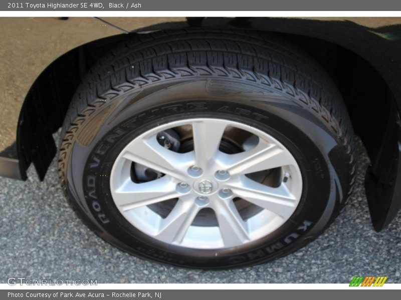 Black / Ash 2011 Toyota Highlander SE 4WD