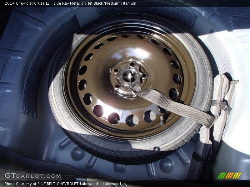 Blue Ray Metallic / Jet Black/Medium Titanium 2014 Chevrolet Cruze LS