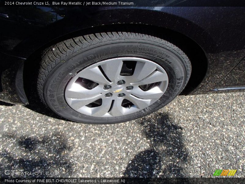 Blue Ray Metallic / Jet Black/Medium Titanium 2014 Chevrolet Cruze LS