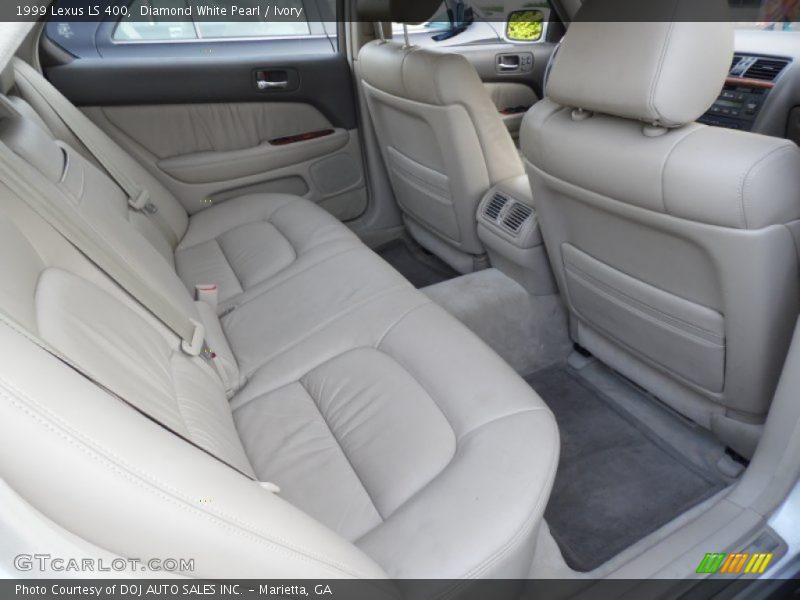 Diamond White Pearl / Ivory 1999 Lexus LS 400