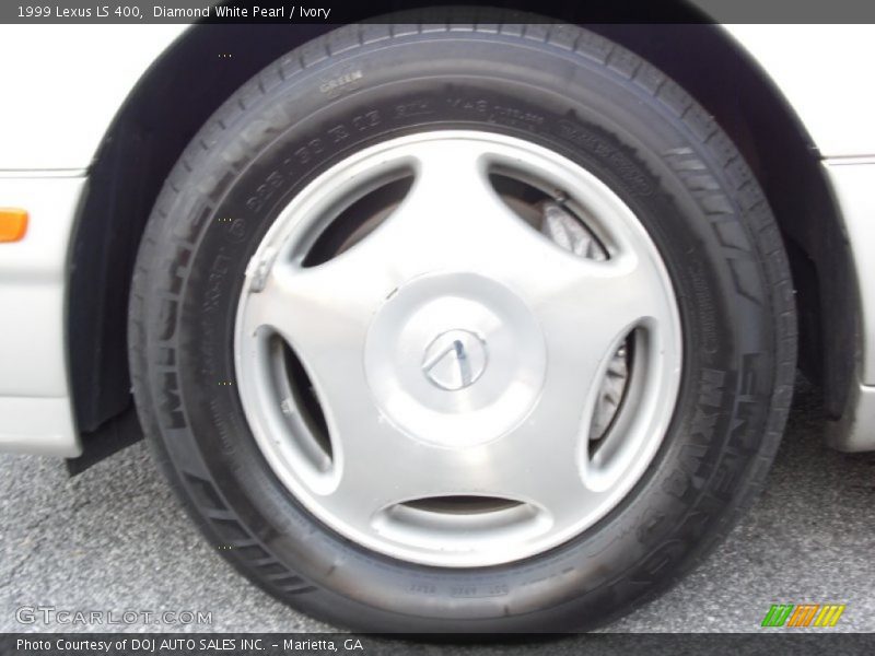 Diamond White Pearl / Ivory 1999 Lexus LS 400