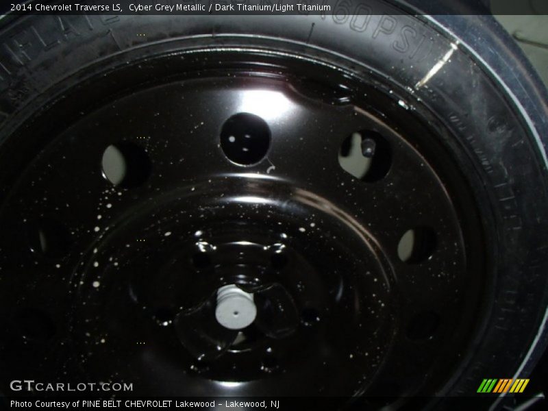 Cyber Grey Metallic / Dark Titanium/Light Titanium 2014 Chevrolet Traverse LS