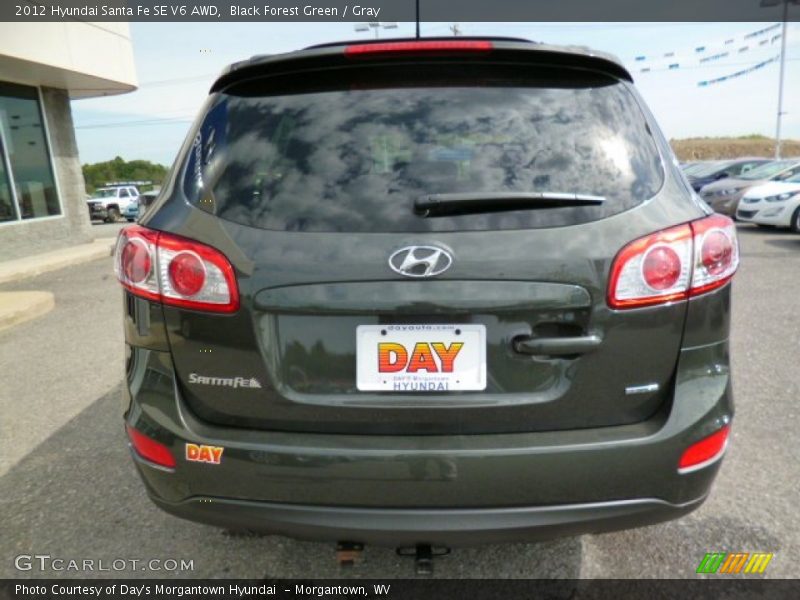 Black Forest Green / Gray 2012 Hyundai Santa Fe SE V6 AWD