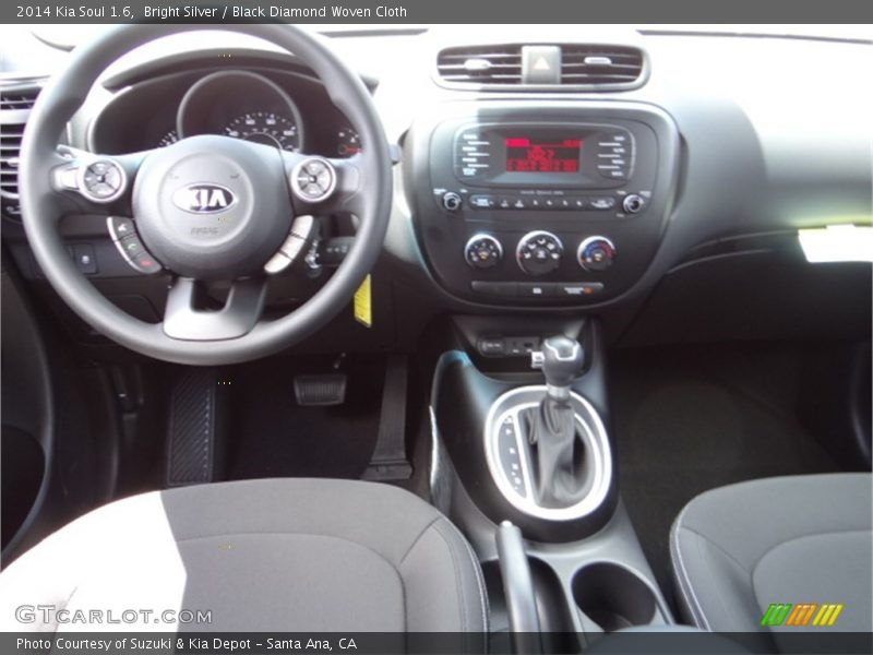 Bright Silver / Black Diamond Woven Cloth 2014 Kia Soul 1.6