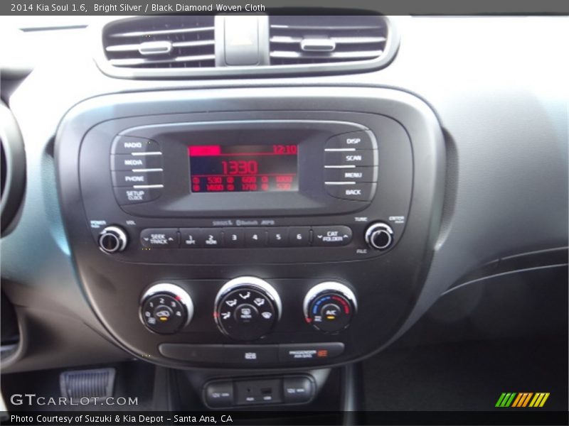 Bright Silver / Black Diamond Woven Cloth 2014 Kia Soul 1.6