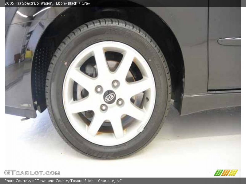 Ebony Black / Gray 2005 Kia Spectra 5 Wagon