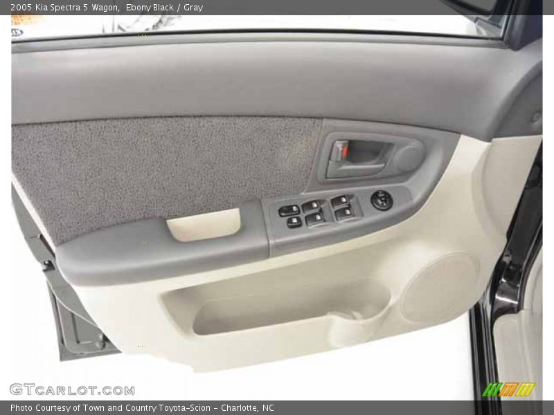 Ebony Black / Gray 2005 Kia Spectra 5 Wagon